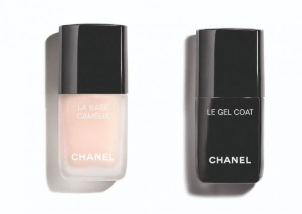 
                        

                        Обновленная коллекция лаков для ногтей Le Vernis от Chanel

                    