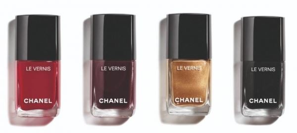 
                        

                        Обновленная коллекция лаков для ногтей Le Vernis от Chanel

                    