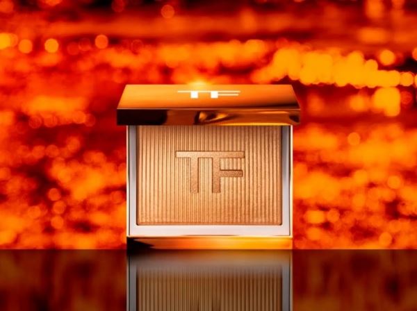 
                        

                        Tom Ford Soleil de Feu Collection Summer 2023

                    