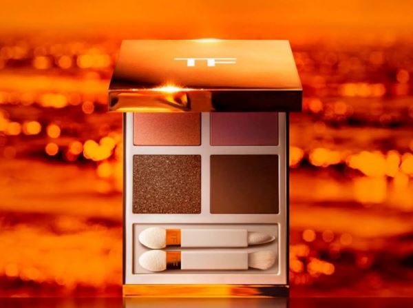 
                        

                        Tom Ford Soleil de Feu Collection Summer 2023

                    